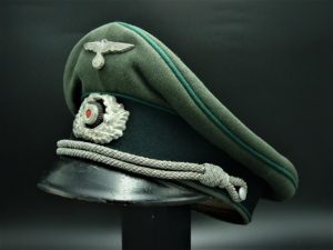 Heer Officers Visor - H195 - 11