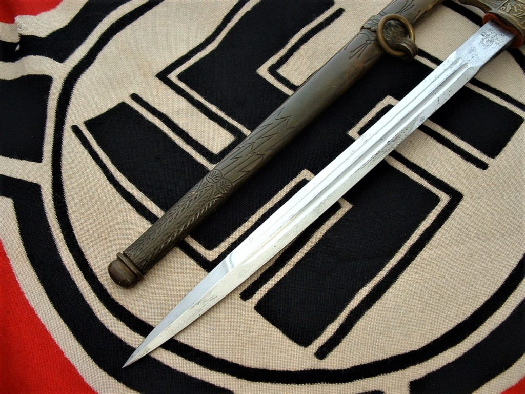 2nd Model Navy Dagger by WKC - D936 - 5