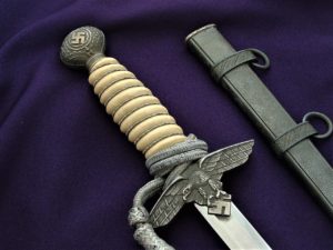 Minty 2nd Model Luft Officer's Dagger by Holler - D940 - 3
