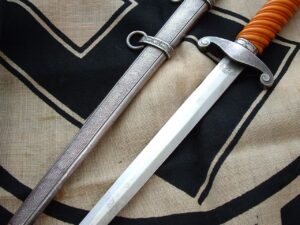 Early Rare Maker Army Officer's Dagger by Luneschloss - D977 - 4