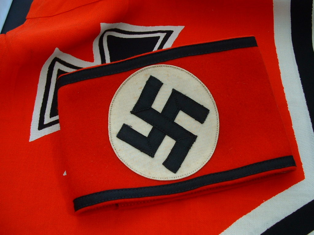 Early SS Brassard - C266 - 1