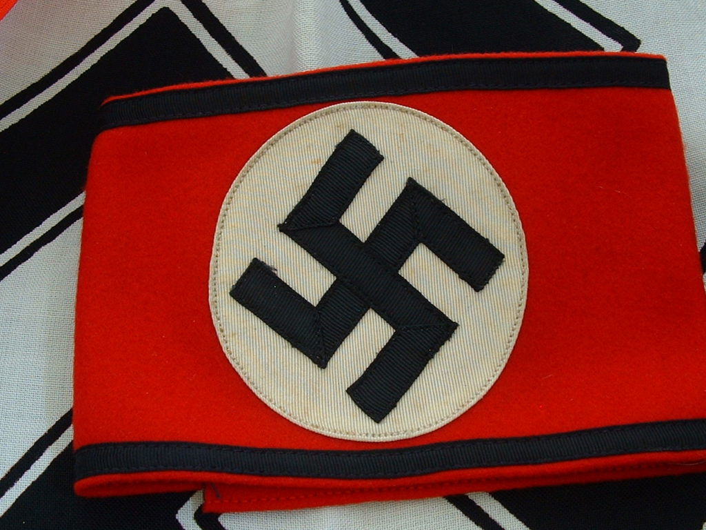 Early SS Brassard - C266 - 6