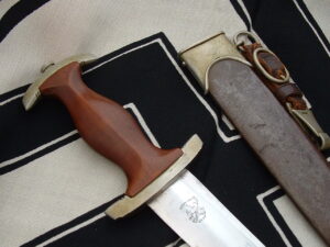 Early Storm Trooper's Dagger by Schuttelhofer - D973 - 7