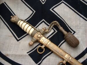 3rd Reich Kriegsmarine Dagger by Eickhorn - D985 - 2