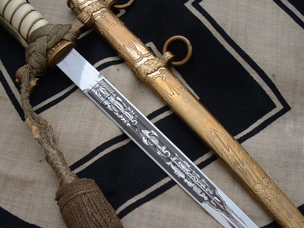 3rd Reich Kriegsmarine Dagger by Eickhorn - D985 - 3