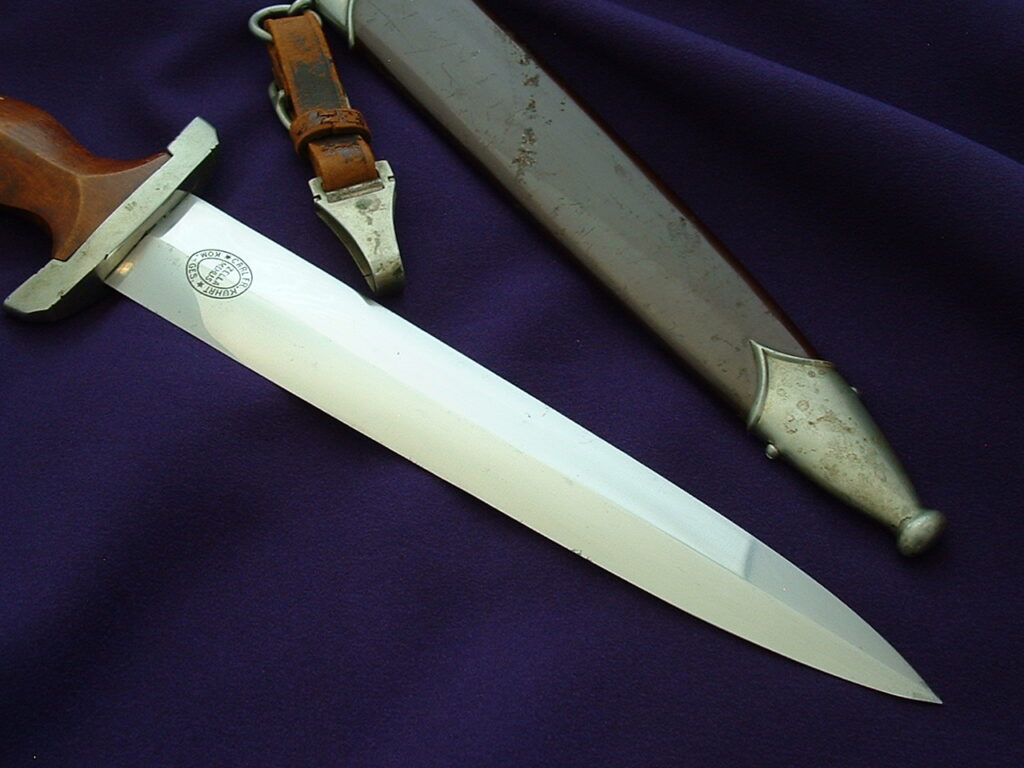Rare Maker Early SA Dagger by Kuhrt - D980 - 7