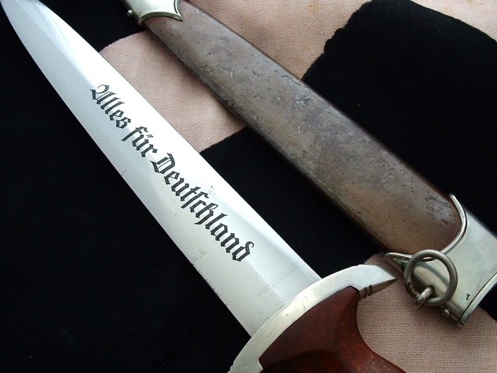 Early Stormtrooper's Dagger by Heller - D997 - 11