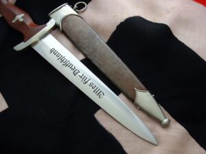 Early Stormtrooper's Dagger by Heller - D997 - 5