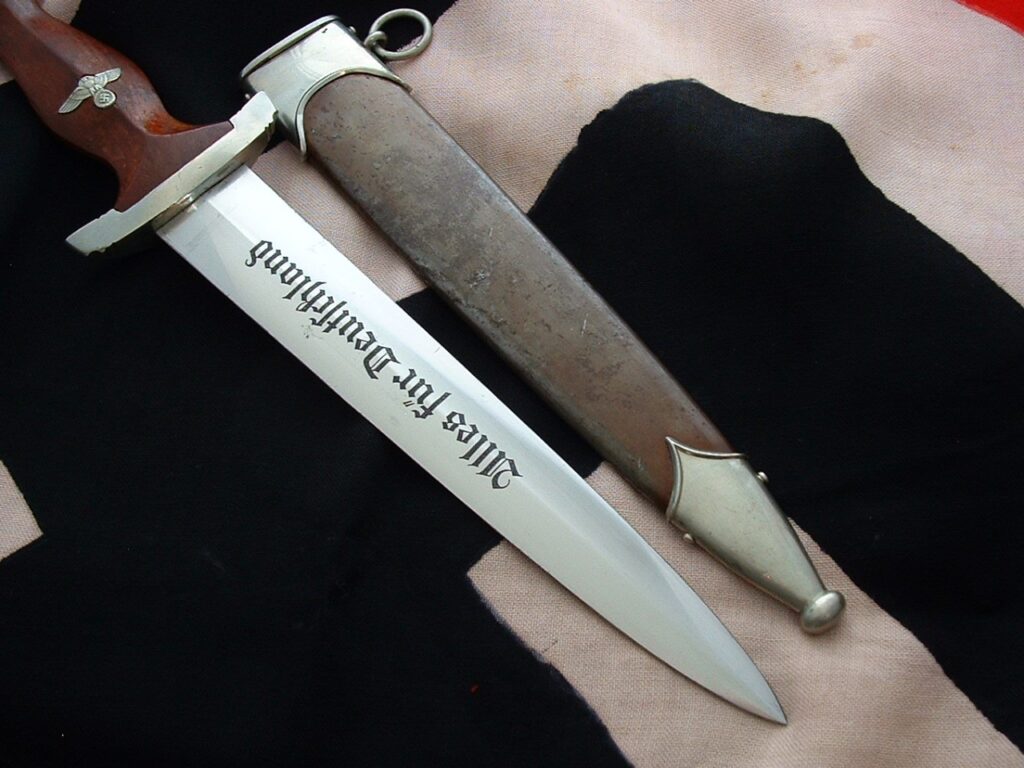 Early Stormtrooper's Dagger by Heller - D997 - 5