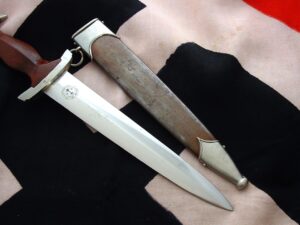 Early Stormtrooper's Dagger by Heller - D997 - 6