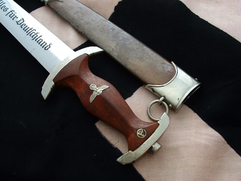 Early Stormtrooper's Dagger by Heller - D997 - 9