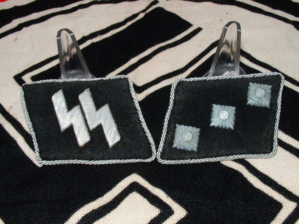 SS Officer's Collar Tabs - C269 - 1