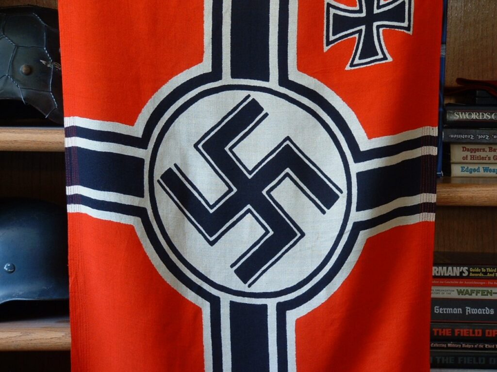 Stunning Small Battle Flag - F187 - 3