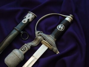 Early SS Ehredegen - D1000 - 12