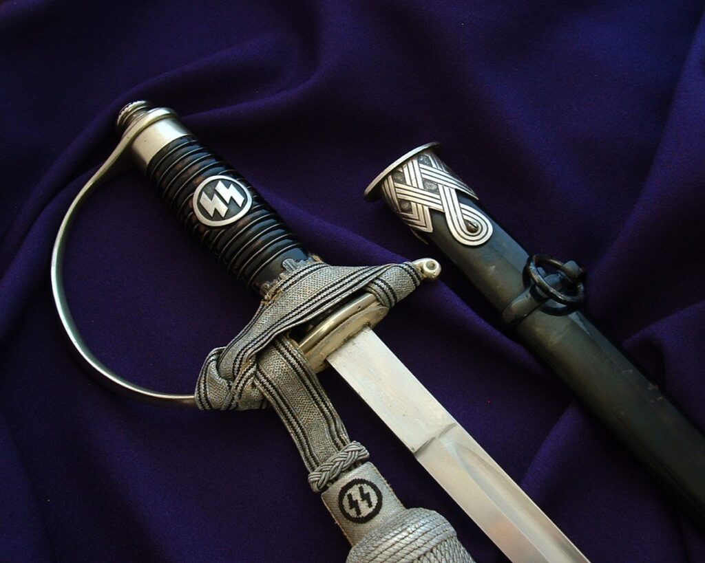 Early SS Ehredegen - D1000 - 3
