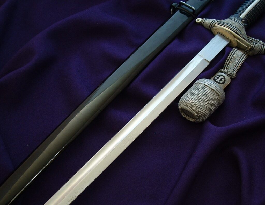 Early SS Ehredegen - D1000 - 9