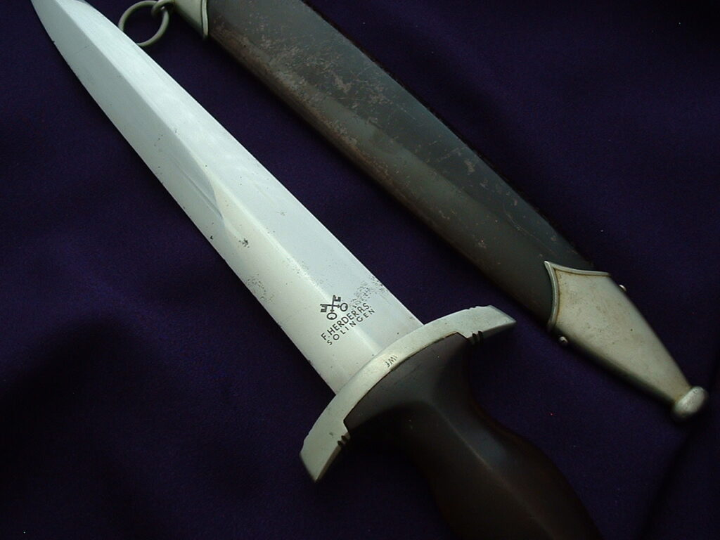 Nickel Silver Storm Trooper's Dagger by Herder - D1009 - 11