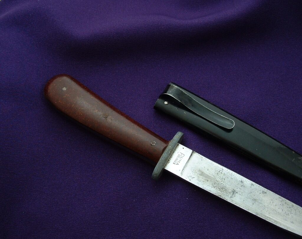 WWII German Puma Fighting Knife - D1013 - 4