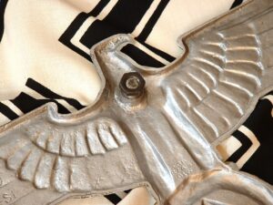 27 Railroad Eagle by Pinter - G238 - 6