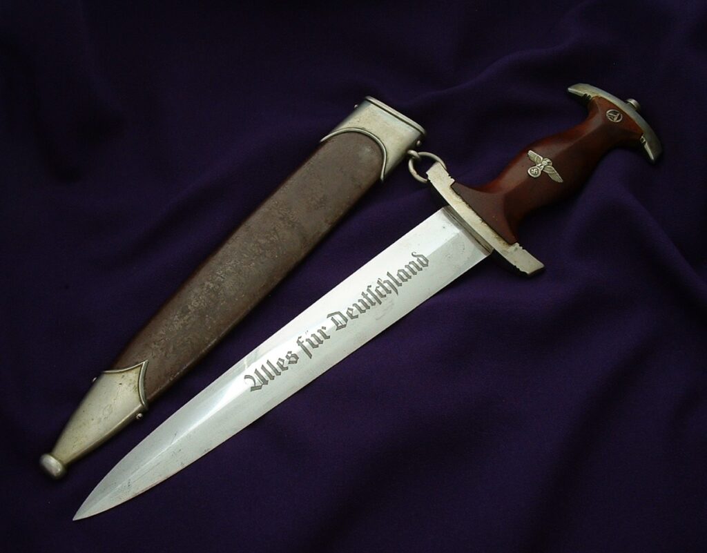 Early Stormtrooper's Dagger by Voos - D1031 - 1