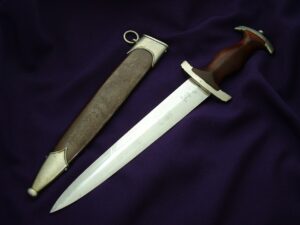 Early Stormtrooper's Dagger by Voos - D1031 - 2