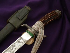 3rd Reich Hunting Dagger by Eickhorn - D1052 - 3