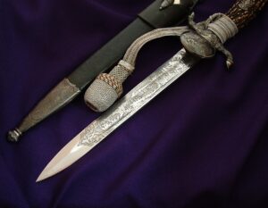 3rd Reich Hunting Dagger by Eickhorn - D1052 - 4