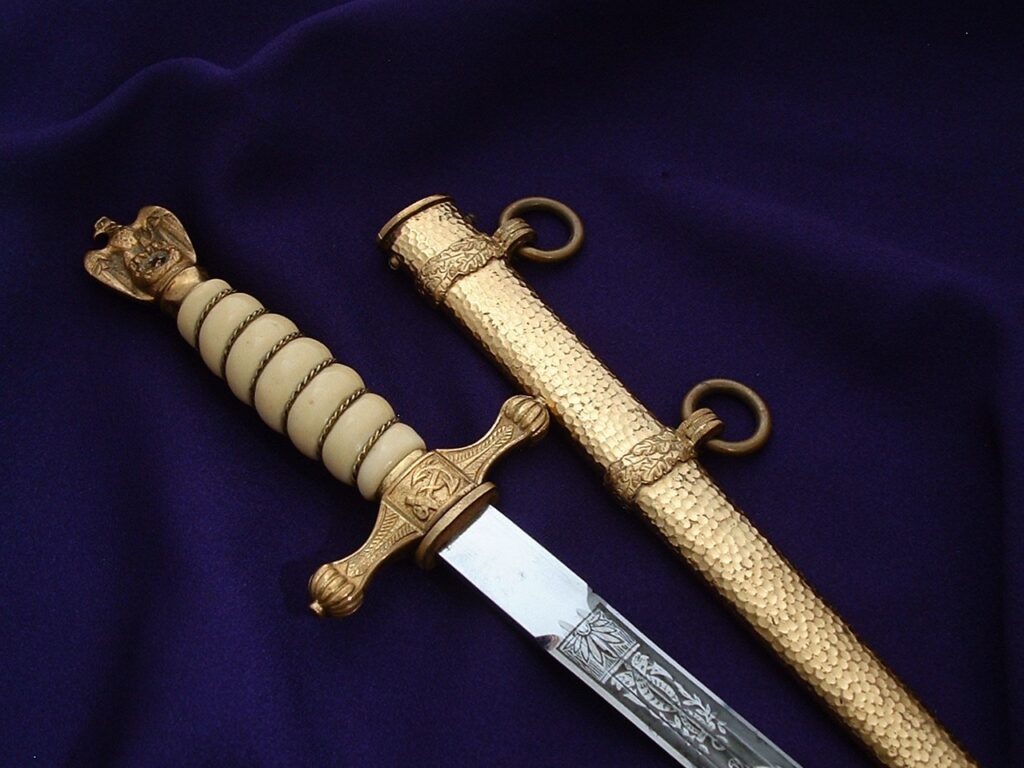 3rd Reich Navy Dagger by Eickhorn - D1042 - 7