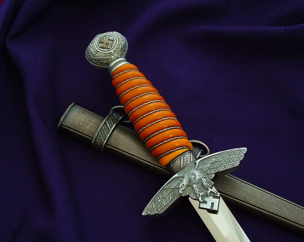 Luftwaffe Officer’s Dagger by Weyersberg - D1045 - 11