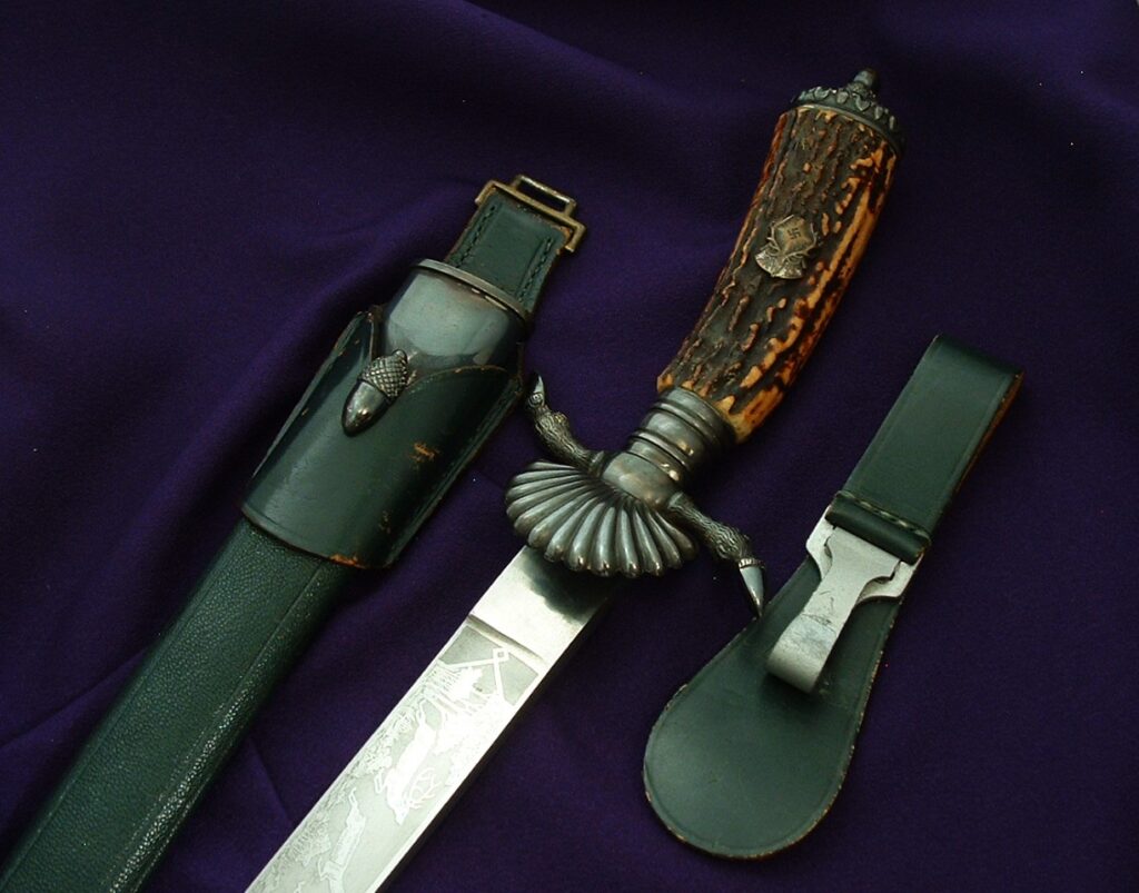 3rd Reich Hunting Dagger - D1063 - 1