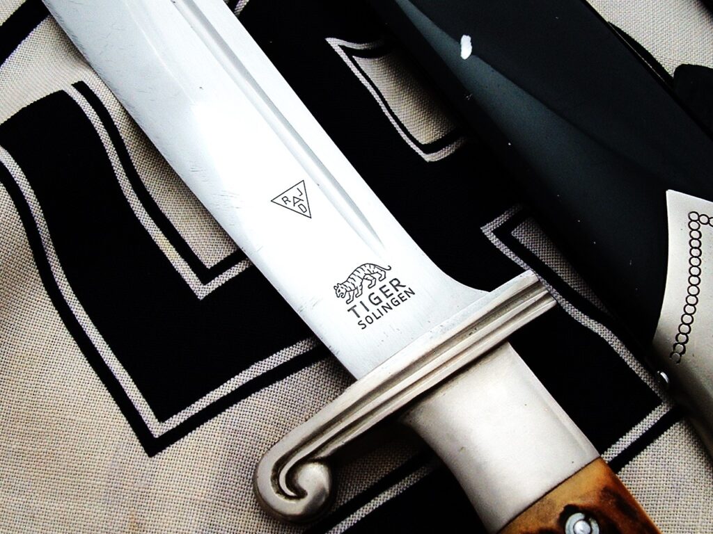 RAD Labor Corps Hewer by Tiger - D1068 - 14