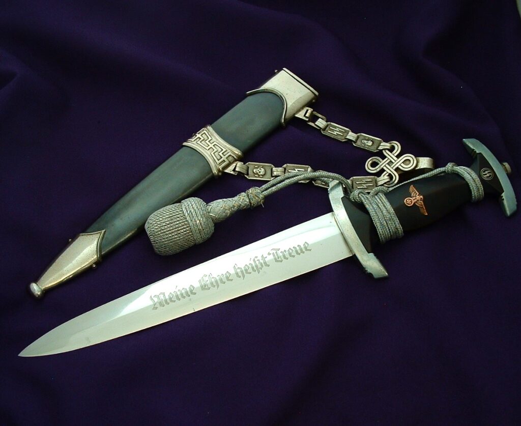SS Officer's M36 Chain Dagger - D1064 - 1