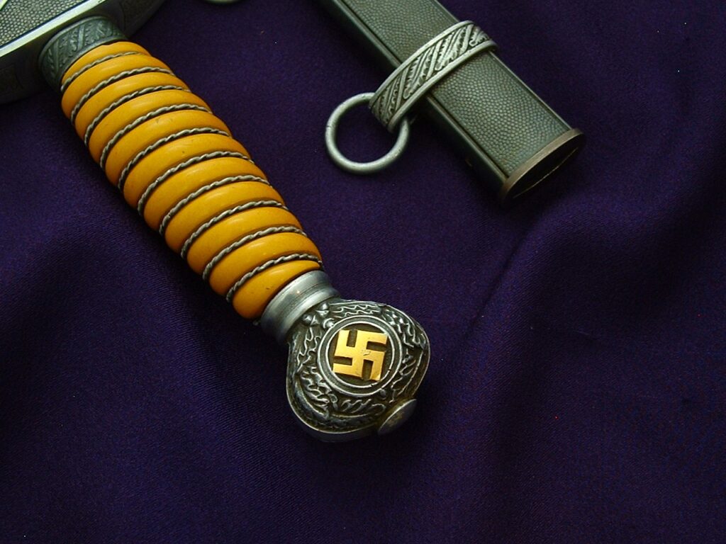 2nd Model Luftwaffe Officer's Dagger by SMF - D1071 - 14