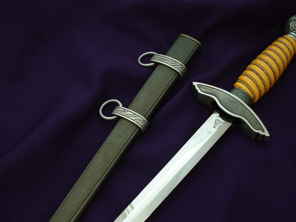 2nd Model Luftwaffe Officer's Dagger by SMF - D1071 - 4