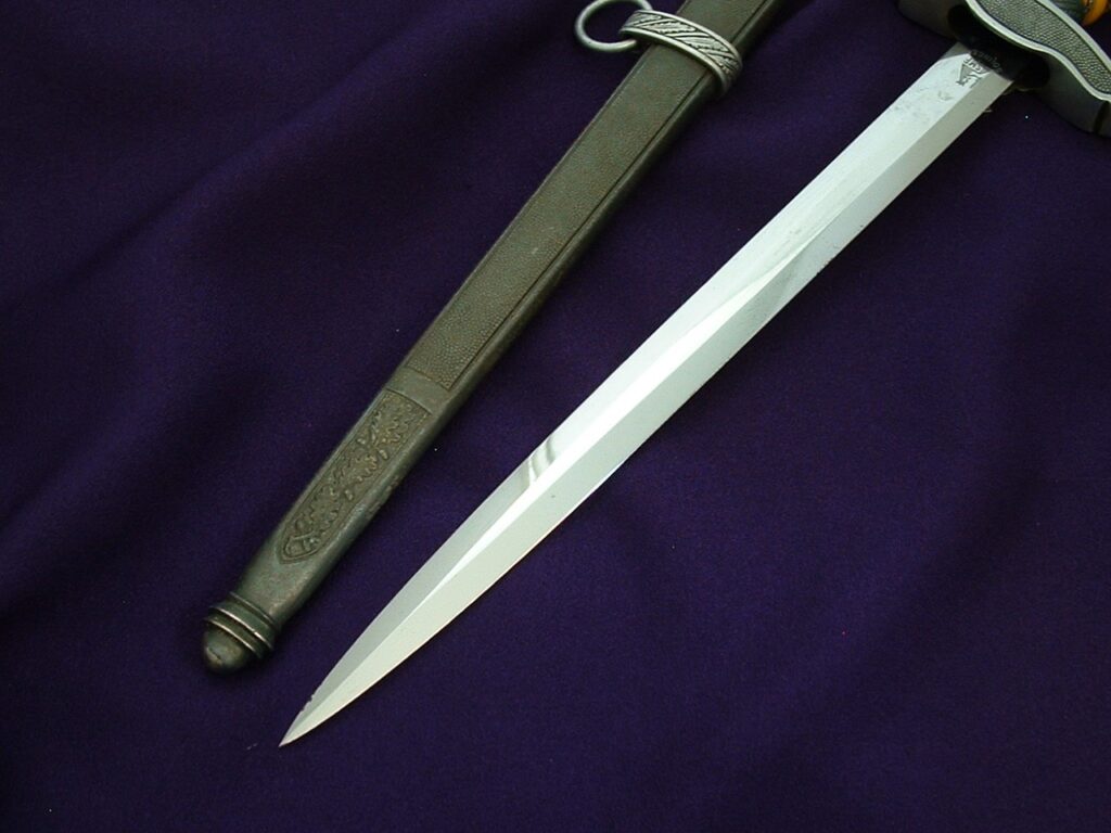 2nd Model Luftwaffe Officer's Dagger by SMF - D1071 - 6