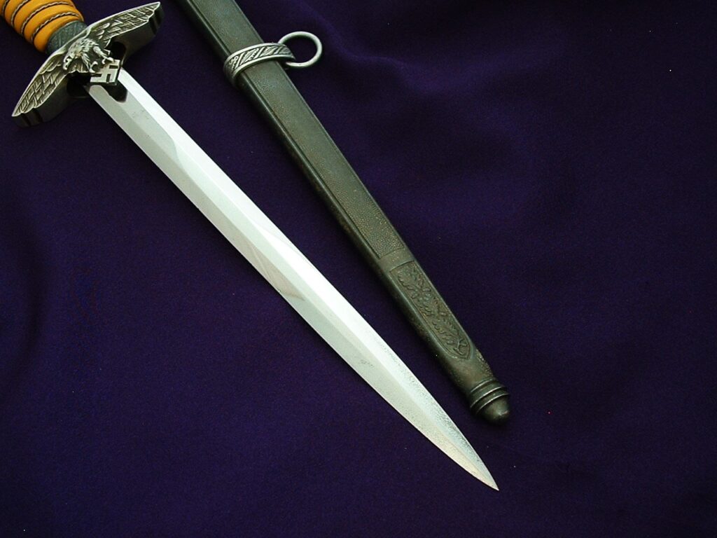 2nd Model Luftwaffe Officer's Dagger by SMF - D1071 - 9