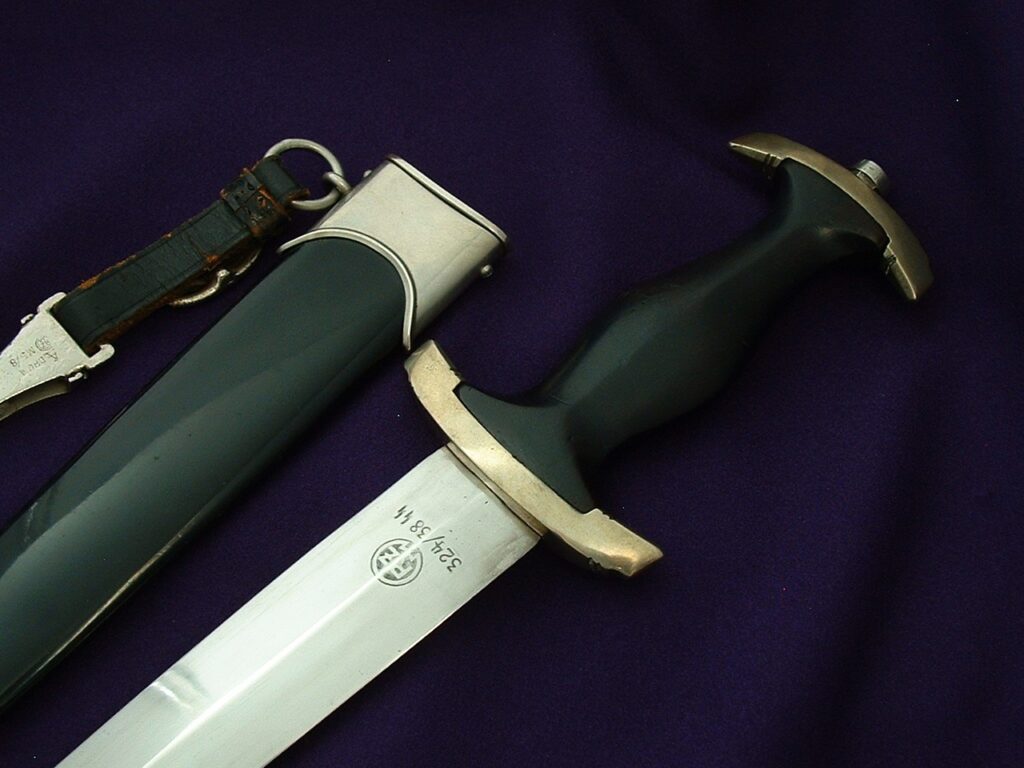 Exclamation Blade SS Dagger by K&M - D1070 - 5
