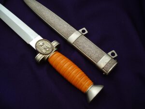 Mint Social Welfare Officer's Dagger - 12