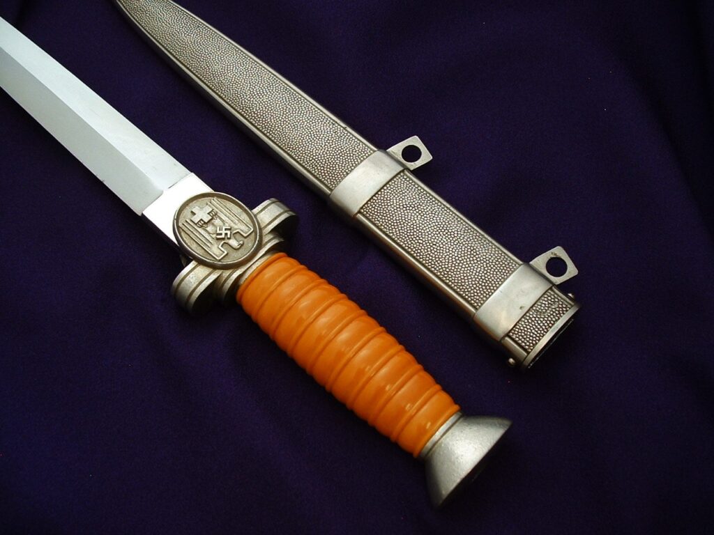 Mint Social Welfare Officer's Dagger - 12