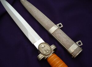 Mint Social Welfare Officer's Dagger - 13