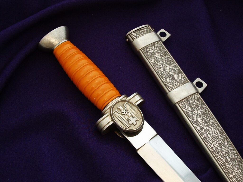 Mint Social Welfare Officer's Dagger - 8
