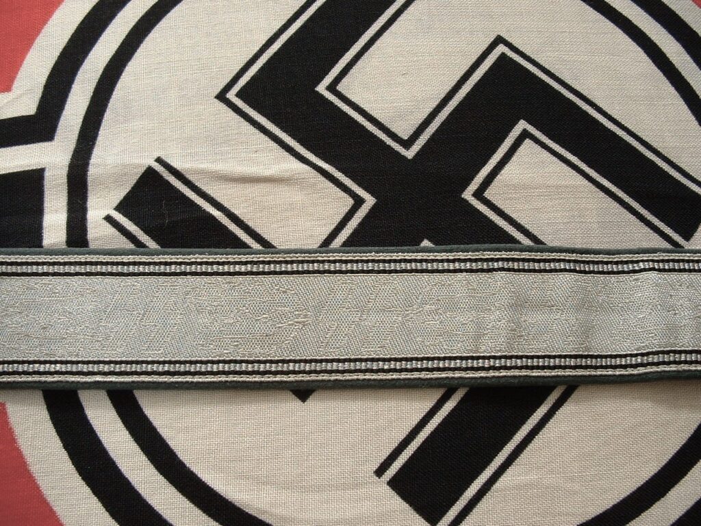 Waffen SS Brocade - B205 - 3