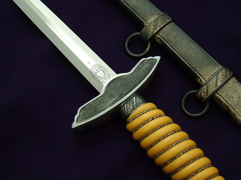 2nd Model Luft Officer's Dagger by Weyersberg - D1080 - 13