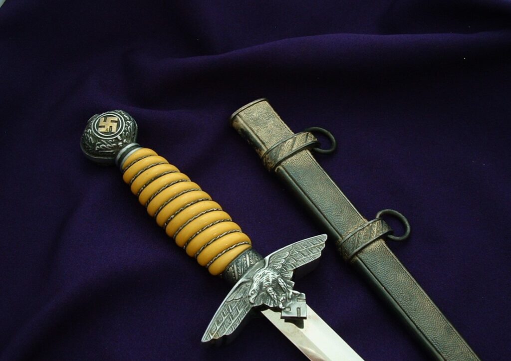 2nd Model Luft Officer's Dagger by Weyersberg - D1080 - 3