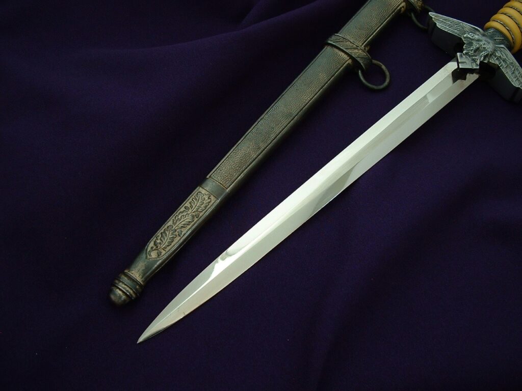 2nd Model Luft Officer's Dagger by Weyersberg - D1080 - 5