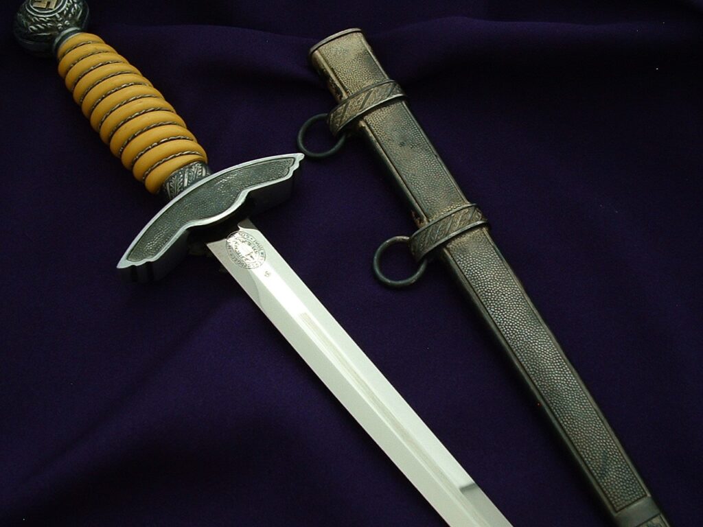 2nd Model Luft Officer's Dagger by Weyersberg - D1080 - 8