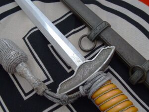 2nd Model Luftwaffe Officer's Dagger by Eickhorn - D1096 - 11
