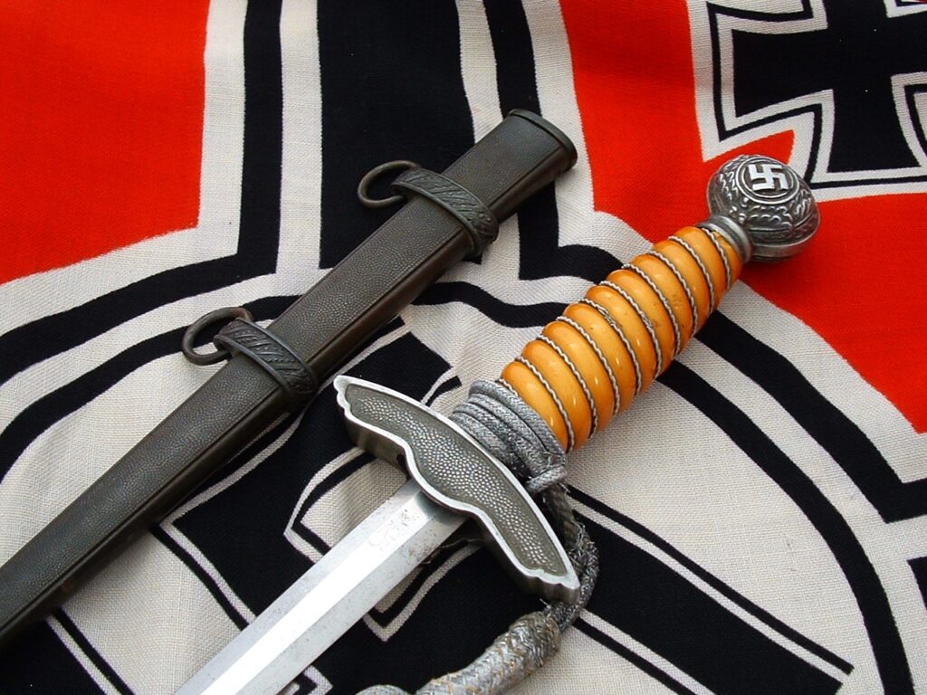 2nd Model Luftwaffe Officer's Dagger by Eickhorn - D1096 - 2