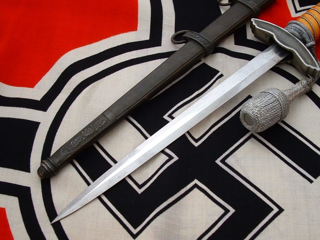 2nd Model Luftwaffe Officer's Dagger by Eickhorn - D1096 - 5