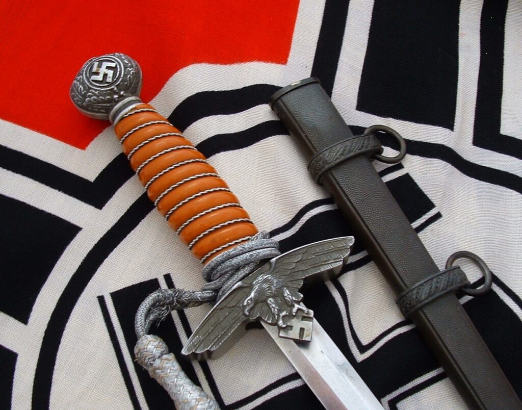 2nd Model Luftwaffe Officer's Dagger by Eickhorn - D1096 - 6